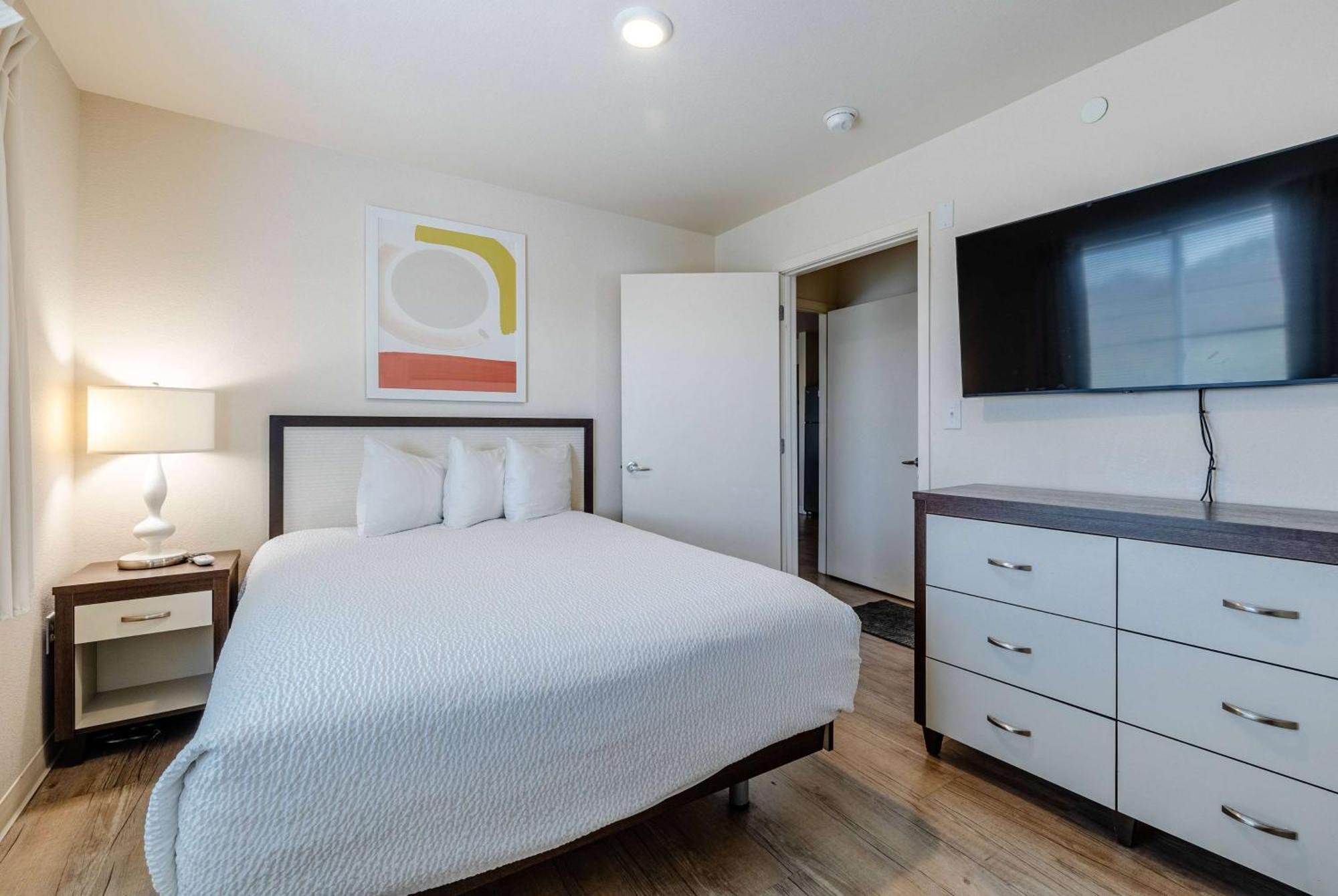 Waterwalk Extended Stay By Wyndham Wichita Exterior photo
