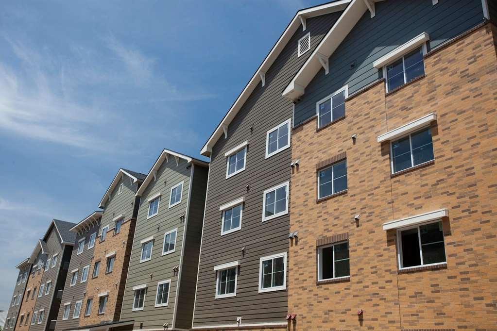 Waterwalk Extended Stay By Wyndham Wichita Exterior photo